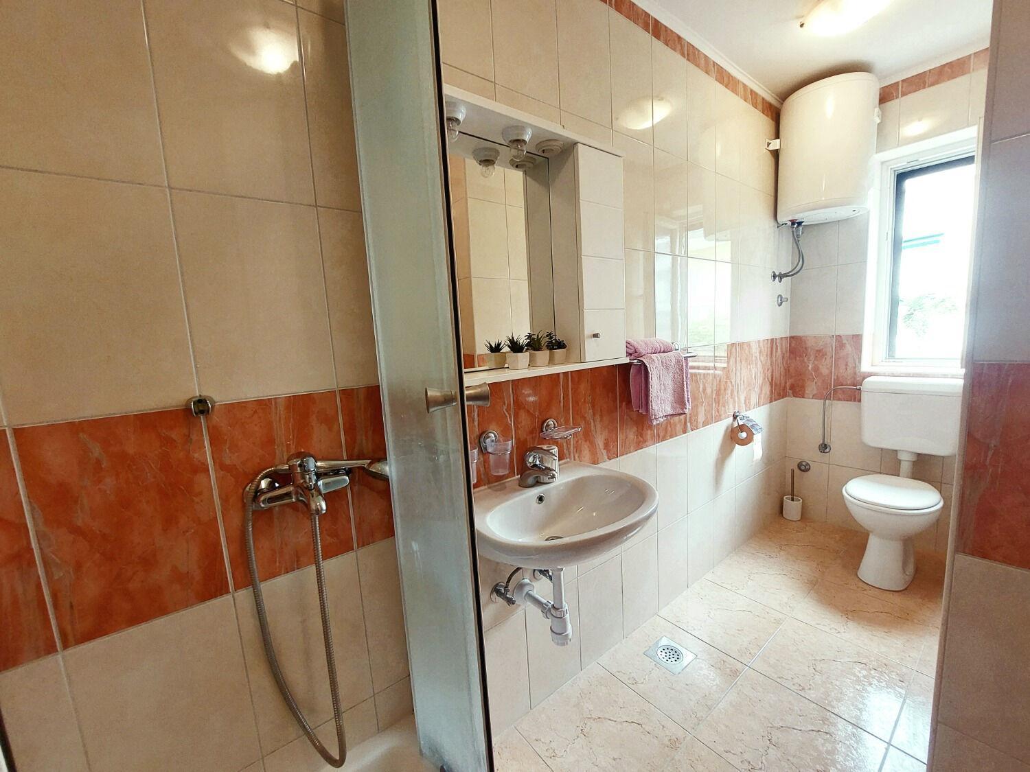 Apartment Fila - Large & Close To The Beach มาคาร์สกา ภายนอก รูปภาพ