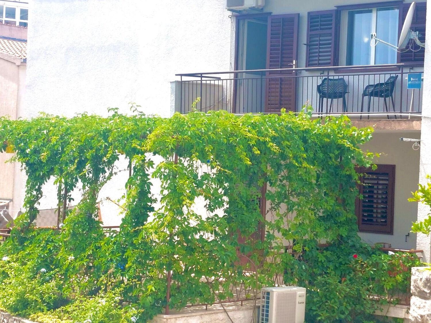 Apartment Fila - Large & Close To The Beach มาคาร์สกา ภายนอก รูปภาพ